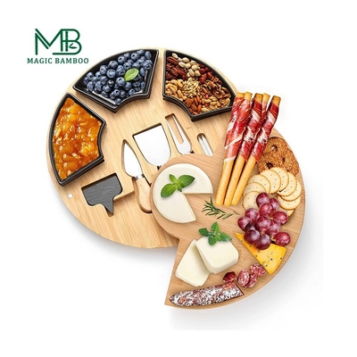 CE-Genehmigung Bambuskäse Brett Teller Charcuterie Teller mit Geschirr Set Messer Set