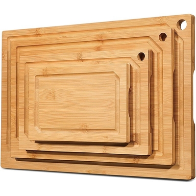 Deep Juice Groove Bambusholzschneidebrett mit Seitengriffen für Käse und Lebensmittelhackerei Rechteck Mitte 300x250x